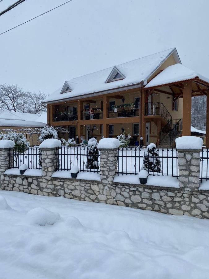 Casa Antonia Ξενοδοχείο Chiscau Εξωτερικό φωτογραφία